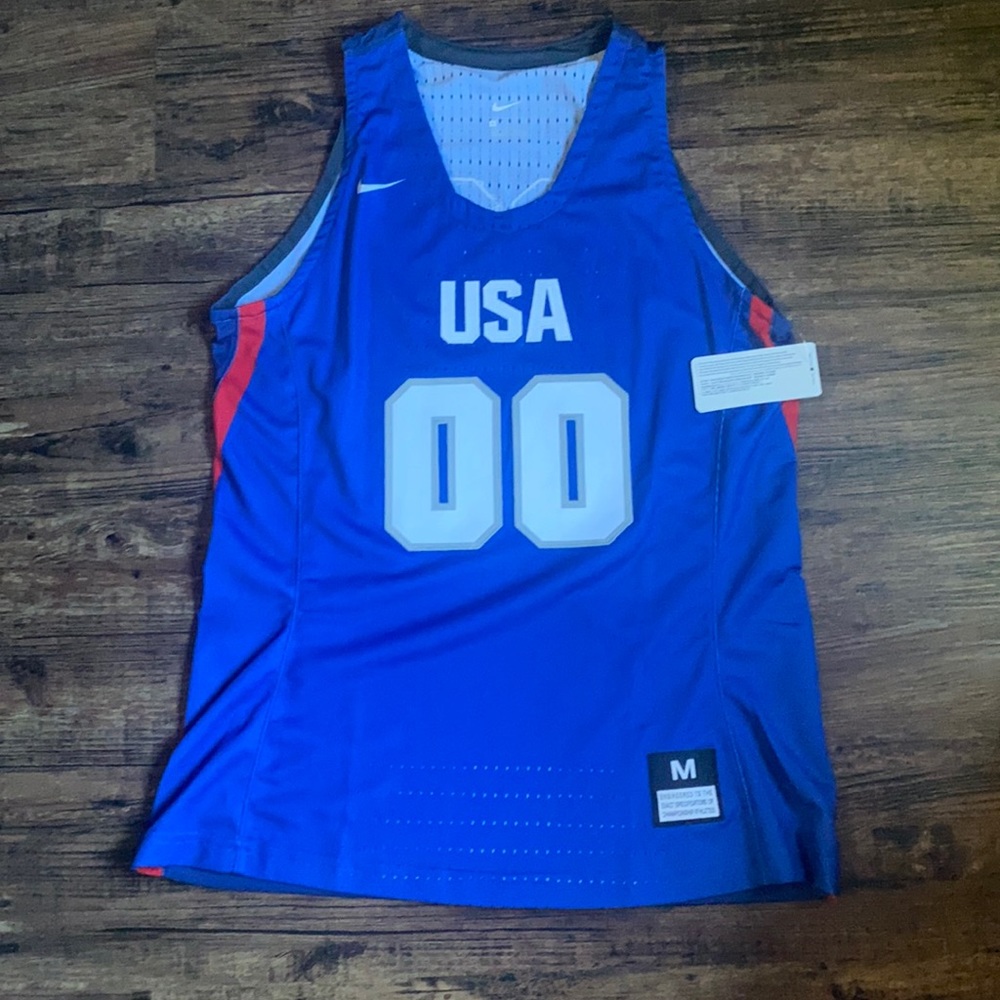 Women’s Nike USA basketball jersey